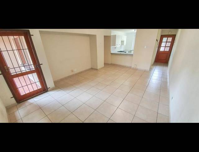 2 BEDROOM PROPERTY TO RENT IN SUNNINGHILL